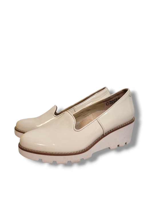 Vionic Shoes - Vionic Willa Wedge Loafers Size 7W Water Repellant